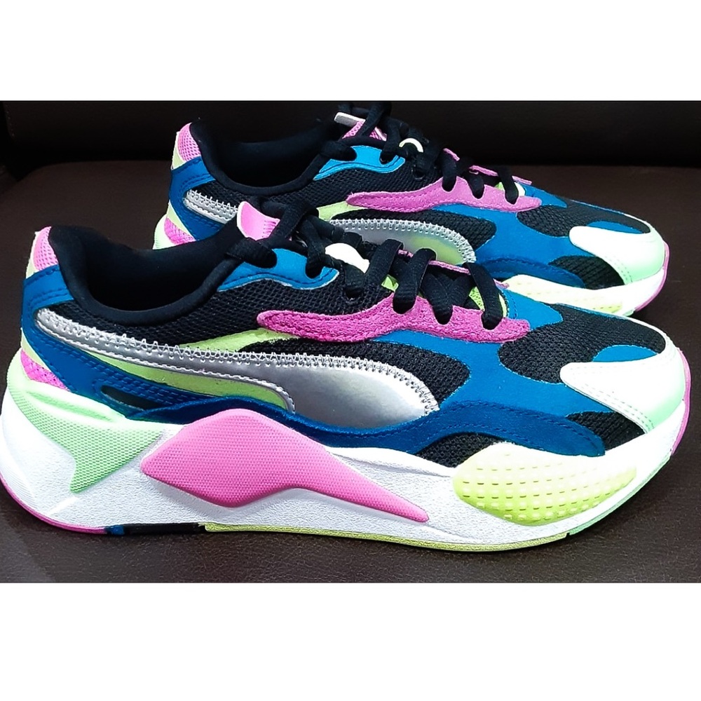 Women's PUMA Puzzle Metallic Casual Sneakers